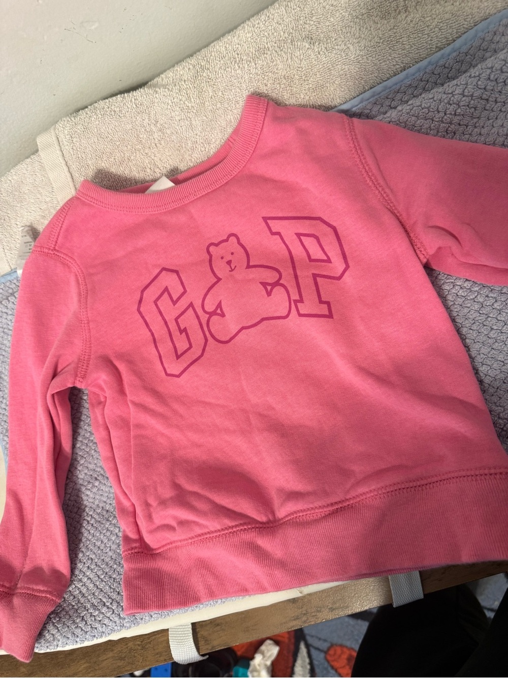 GAP 3T sweater